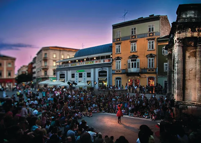 Apartment Lovely In With Wi-fi