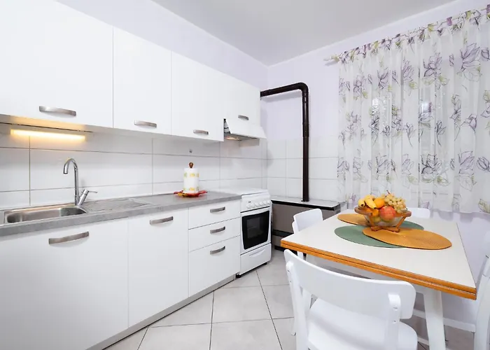 Lovely In With Wi-fi Apartment Pula